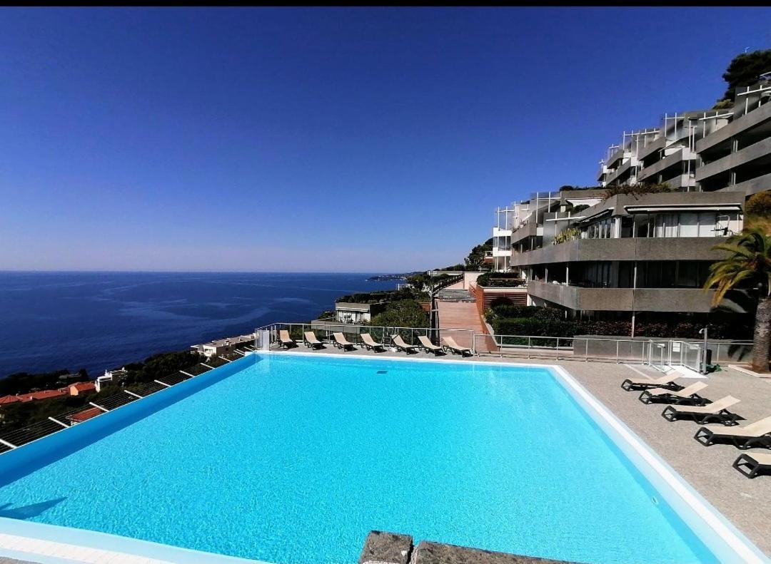 Appartement Loggia Vue Mer Panoramique, Piscine, Parking Cap-d’Ail Exterior foto